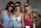 Three girls with adjusted - via Daymix