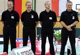 Die Schiedsrichter: Jörn Renke (Netphen), Jörg Hupertz (Olpe), Uwe Wiemann (Neunkirchen) und Joachim Mörsch (Kerpen), zugleich Referee. - 01