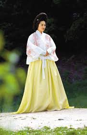 korean haristyle and hanbok Images?q=tbn:ANd9GcTKF2xjEWyReD_l3UyzNmAIA_Xee9Jw_JQAWiYVyGeh2OwCYWMZ