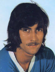 Karl-Heinz Frey (* 8. April 1950) ist ein ehemaliger deutscher Fußballspieler. - 180px-Frey_72