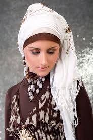 الطرق الصحيحة لإرتداء الحجاب لتتميزين بحجابك 