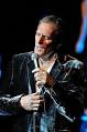 http://upload.wikimedia.org/wikipedia/commons/thumb/7/7c/Michael_Bolton-01.jpg/220px-Michael_Bolton-01.jpg