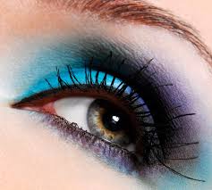 Make-up ... Foto...  - Faqe 6 Images?q=tbn:ANd9GcTNhV5zq32_I-gXdstmjbcxcSWYYuEfEAlaCUt47CfKyezeESoS