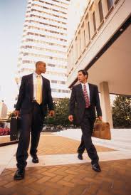 Study: Hedge Funds Benefit from Institutional Investors Unloading