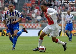 En Holanda insisten con Emanuelson Images?q=tbn:ANd9GcTOthMk-QXCTQ26vGQjbGGWph1KyJHp3Ukh-F6uejzy9hMmdKNz