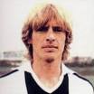 Herbert Neumann al suo arrivo in Italia (1980) - images?q=tbn:ANd9GcTQ2v7-8Yb_R38V14M691uyamXXPgt-XwCPv4Zn4i0M4SwH3F3rDAZwpBs