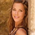 Blissed as a newt (Mélissa Theuriau)