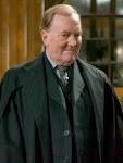 http://www.thatfilmguy.co.uk/wp-content/uploads/2011/07/robert-hardy1.jpg