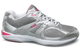 9 Best Walking Shoes & Sneakers 2015