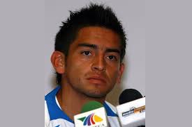Héctor Gutiérrez tiene a los mejores maestros en la contención. El joven agradece la confianza de Enrique Meza. (Foto: Mexsport). AUMENTAR; DISMINUIR - el-joven-agradece-la-confianza-de-enrique-meza