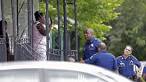 New Orleans police continue manhunt for suspect who escaped, fled.