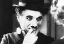 pubblicata da Anima di Luce il giorno sabato 22 gennaio 2011 alle ore 19.18 - Charlie+Chaplin+sorriso+con+rosa