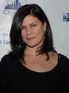 http://images.askmen.com/photos/linda-fiorentino/23576.jpg