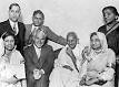http://upload.wikimedia.org/wikipedia/commons/thumb/a/ac/Chaplin_and_Gandhi.jpg/220px-Chaplin_and_Gandhi.jpg