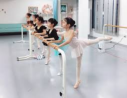 バレエ教室ジュニアクラス|ジュニアクラス | class | Kaoru Ballet Studio かおるバレエ ...