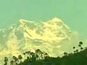 Uttarakhand: helicopters battle rain, thousands stuck in Badrinath