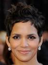 Angela Basset looks gorgeous
