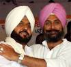 PPCC general secretary Raninder Singh and MLA Harminder Singh Jassi hug each ... - bathinda1