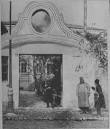 File:189 16 serbes gardant le consulat autrichien de Monastir . jpg ... 