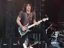 http://www.bigrobbo.com/wp-content/uploads/2009/12/ratt_sweden_rock_2008_Warren_DeMartini.JPG