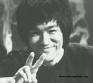 bruce lee - imagens relacionado a bruce lee - Trollada. - images?q=tbn:ANd9GcTjqqmqJfrB9FSz5DxG57fpDJ29xJfkLPwwOWhGWRISOxPcuaH_OptaHOT2