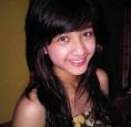 PROFILE MIKHA TAMBAYONG