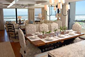 Expert tips for sophisticated beach house décor