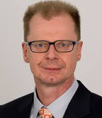 <b>Dieter Schütz</b>, Ressortleiter für Politik und Wirtschaft bei der “Sächsischen <b>...</b> - DrDieterSch%25C3%25BCtz_klein