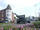 25 pound Howitzer gun from WW2 makes an interesting centrepiece to the space - via Daymix