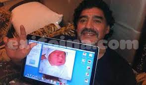 La foto de Diego Maradona con su hijo Diego Fernando - Exitoina - diego-bb