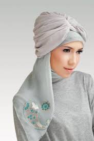 Pilihan Cantik Untuk Lebaran, Jilbab Atau Turban?