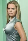Rachael Leigh Cook Maggie