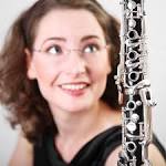 Nora-Louise Müller ist fasziniert von den Schaffensprozessen neuer Musik und ...
