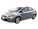 voiture dans un champ