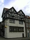 The Golden Ball is the only Sam Smiths pub in Scarborough. - via Daymix