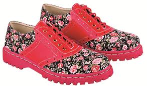 Sepatu Kets Wanita Model Terbaru Tahun 2015 YE 086
