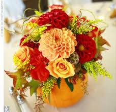 Show me your fall centerpieces :  wedding Images?q=tbn:ANd9GcTsERC0hXIUwwjmTkLmEBsxhjCx9PNOrPsI4IscO DDx7TBTl9i