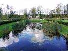 Bottle Pond and Bono Retiro, - via Daymix