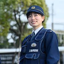 美女警察|新疆の美女警察官のSP仕事写真 ネットで人気_新華網日本語