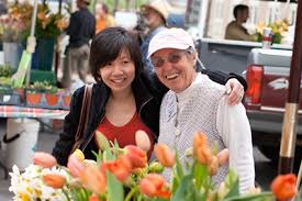 Farmers\u0026#39; Market Profile: Janet Bachmann – Riverbed Gardens - 20090418-farmers_market-0306