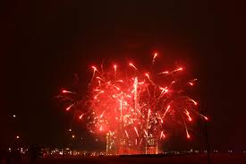 http://t2.gstatic.com/images?q=tbn:CL3qkLniaQ4zwM:http://www.vorlights.de/uploads/pics/chinesisches_neujahr_01.jpg