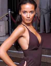 Selita Ebanks no clothes