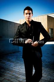 daniel henney