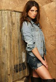 Ashley Greene hot