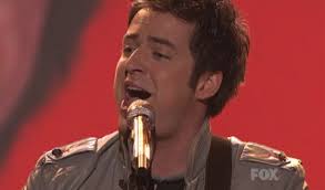 Lee Dewyze sings Treat Her