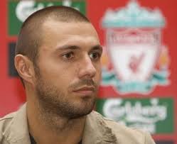 Arsenal Fc. 2009/2010 Liverpool_player_Andrea_Dossena