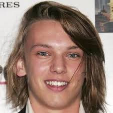 Jamie Campbell Bower comincia