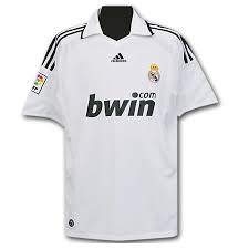 احدث تيشرتات كرويه 2010 Camiseta_real_madrid_1_09