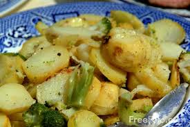 10 اصناف من الطعام للرشاقة والجمال  09_28_8---Fried-potato-and-broccoli_web