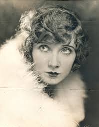  Actress 